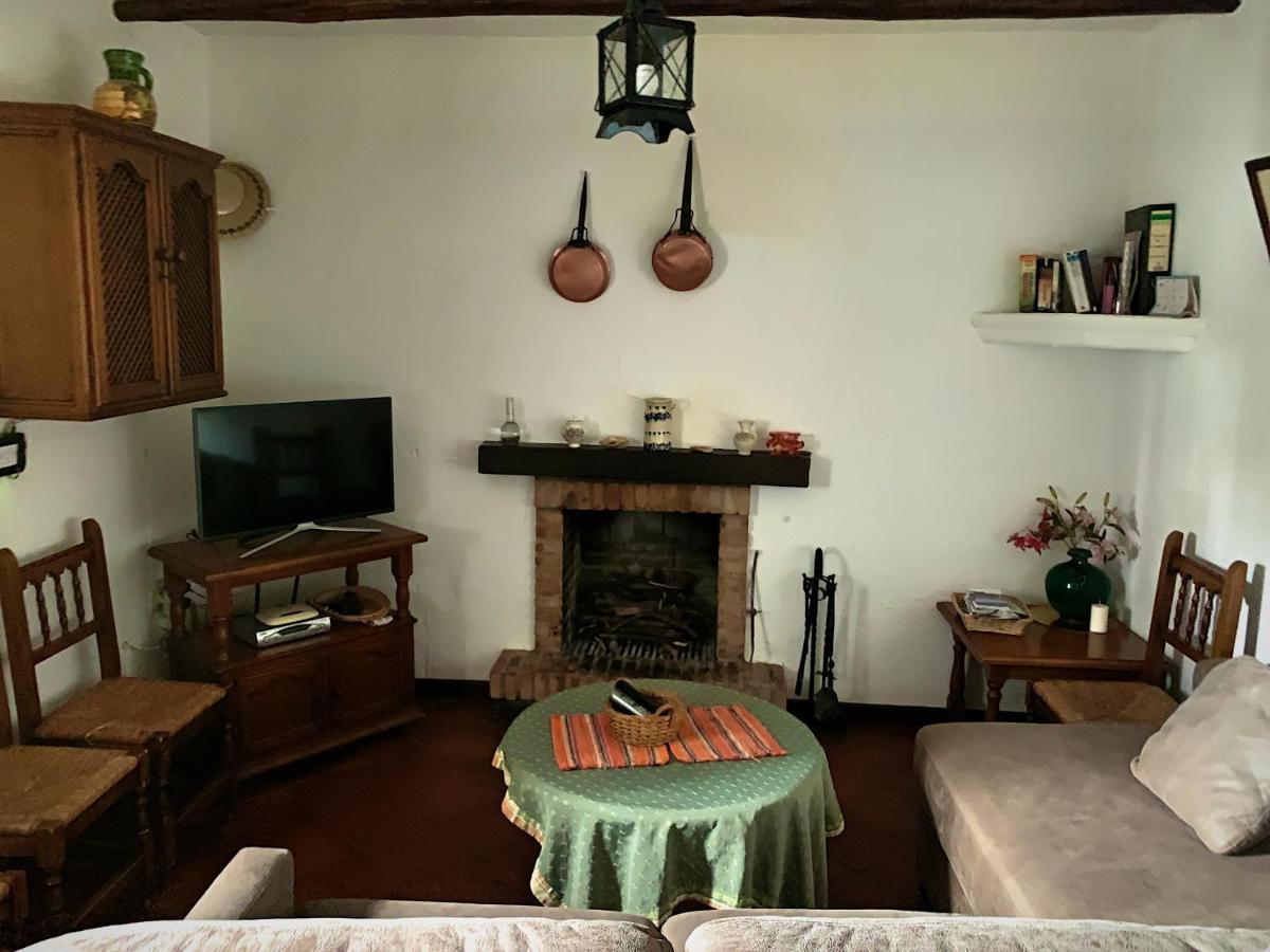 Acogedora casa rural en Zahara de la Sierra Exterior foto