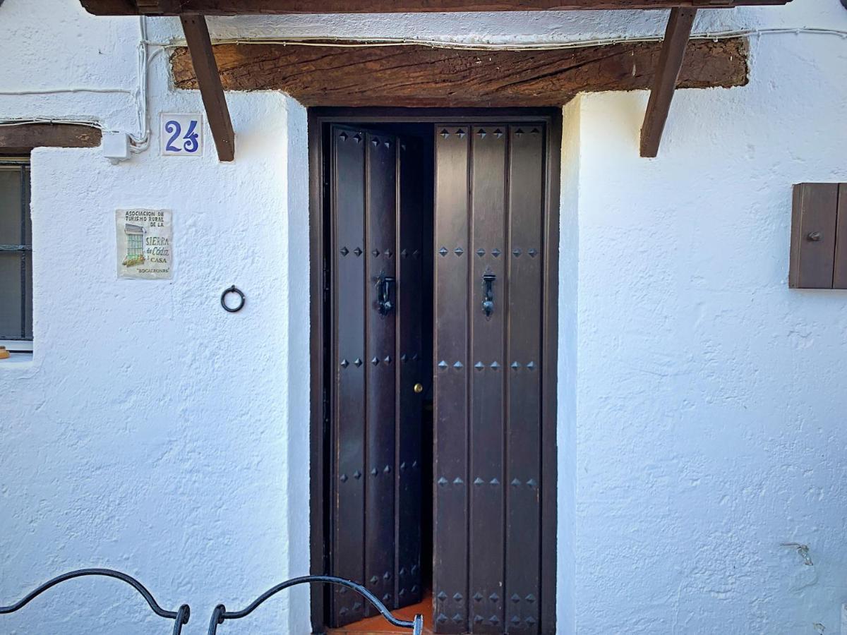 Acogedora casa rural en Zahara de la Sierra Exterior foto