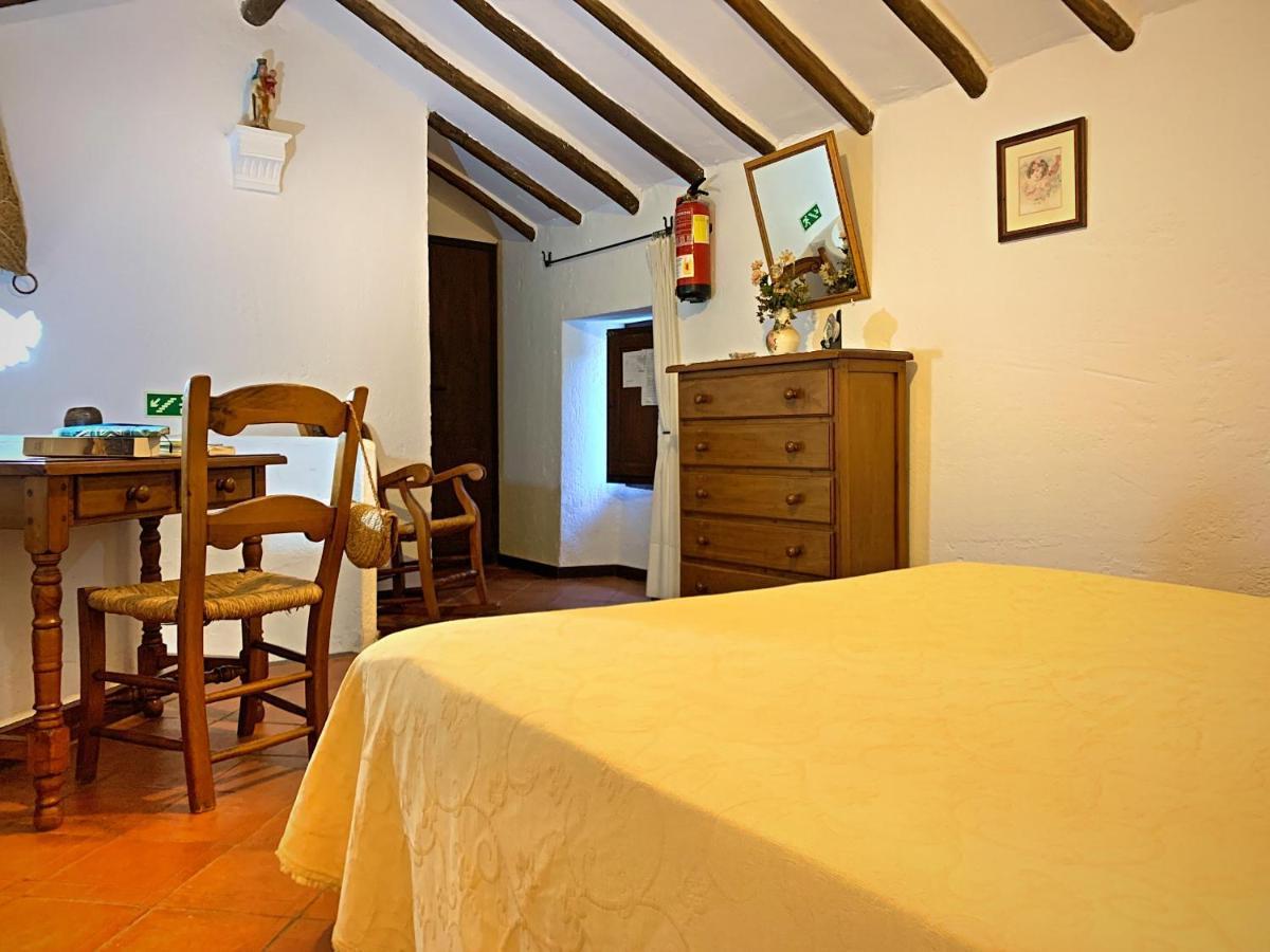 Acogedora casa rural en Zahara de la Sierra Exterior foto