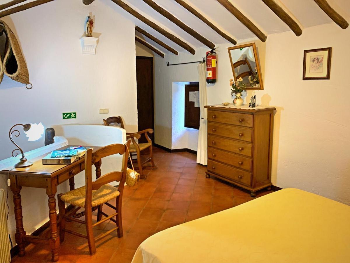 Acogedora casa rural en Zahara de la Sierra Exterior foto